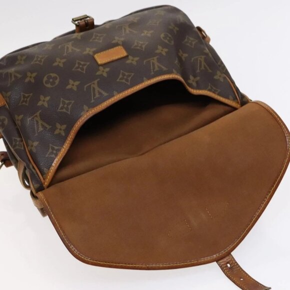 LOUIS VUITTON Monogram Saumur 30 Shoulder Bag M42256 LV Auth 115416 - Picture 9 of 16